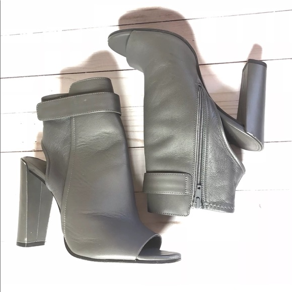 VINCE Brigham 9M Graphite Gray Ankle Booties - Picture 4 of 8